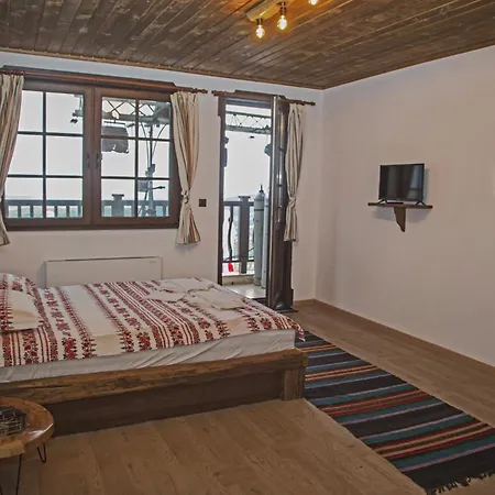 Guest house Chateau Erkech *