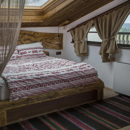 Chateau Erkech Guest house Kozichino